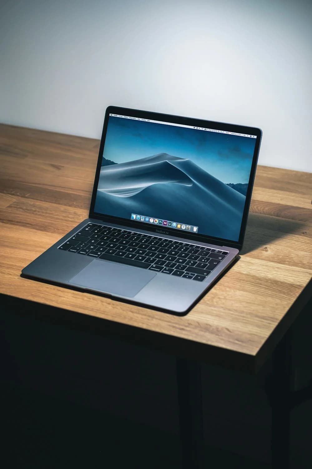MacBook Air M2 13.6" (2022) (M2)